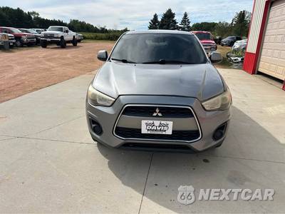 2013 Mitsubishi Outlander Sport ES - zdjęcie 6 z 14 - miniatura