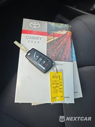 2020 Toyota Camry LE - zdjęcie 29 z 31 - miniatura