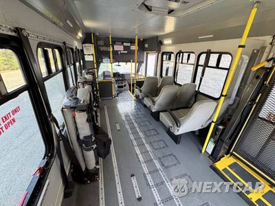 2016 Ford Super Duty E-350 Cutaway DRW - zdjęcie 29 z 50 - miniatura