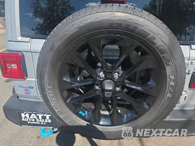 2023 Jeep Wrangler 4xe 4 Door Sahara - zdjęcie 7 z 23 - miniatura