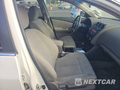 2011 Nissan Altima 2.5 Sedan - zdjęcie 8 z 34 - miniatura