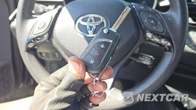 2021 Toyota C-HR LE - zdjęcie 18 z 25 - miniatura