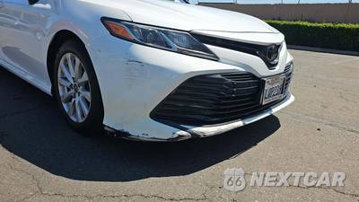 2019 Toyota Camry LE - zdjęcie 25 z 31 - miniatura