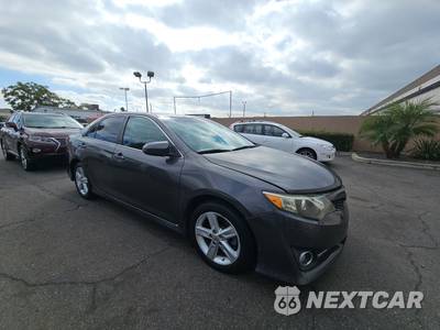 2013 Toyota Camry SE - zdjęcie 3 z 39 - miniatura