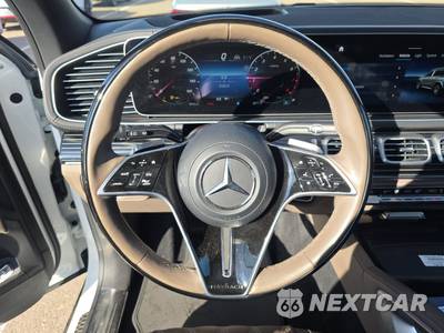 2025 Mercedes-Benz Maybach GLS 600 4MATIC - zdjęcie 10 z 41 - miniatura