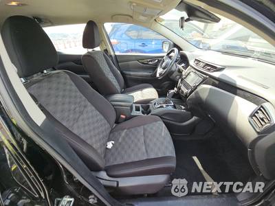 2022 Nissan Rogue Sport SV - zdjęcie 8 z 33 - miniatura