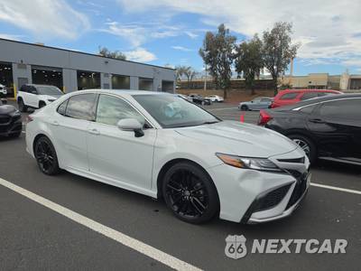 2022 Toyota Camry Hybrid XSE - zdjęcie 3 z 43 - miniatura
