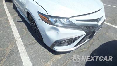 2022 Toyota Camry Hybrid XSE - zdjęcie 34 z 43 - miniatura