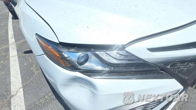2022 Toyota Camry Hybrid XSE - zdjęcie 32 z 43 - miniatura