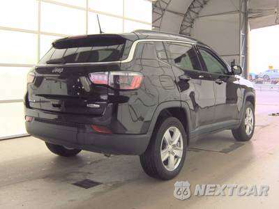 2022 Jeep Compass Latitude - zdjęcie 4 z 38 - miniatura