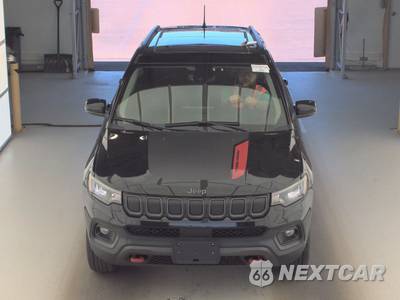 2022 Jeep Compass Trailhawk - zdjęcie 2 z 23 - miniatura