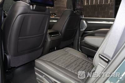 2026 Cadillac Escalade V-Series 1SD - zdjęcie 52 z 99 - miniatura