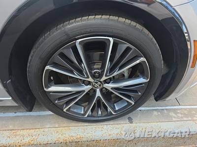 2024 Toyota Prius XLE - zdjęcie 9 z 22 - miniatura