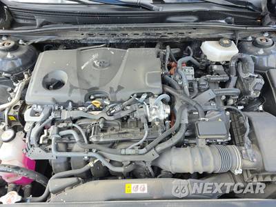 2025 Toyota Camry LE - zdjęcie 15 z 34 - miniatura