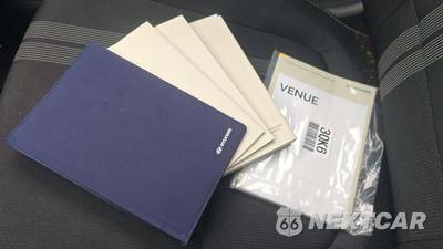 2025 Hyundai Venue SEL - zdjęcie 17 z 32 - miniatura