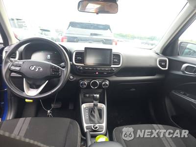 2025 Hyundai Venue SEL - zdjęcie 11 z 32 - miniatura