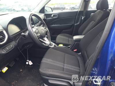 2025 Hyundai Venue SEL - zdjęcie 7 z 32 - miniatura