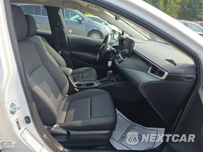 2025 Toyota Corolla LE Sedan - zdjęcie 8 z 34 - miniatura