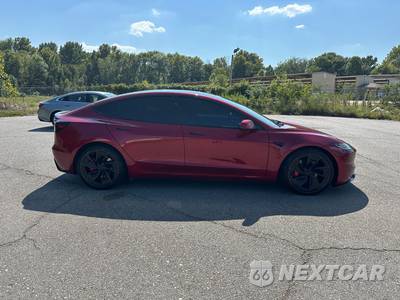 2025 Tesla Model 3 Performance - zdjęcie 4 z 40 - miniatura