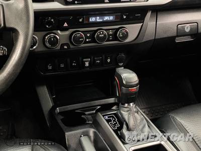 2020 Toyota Tacoma TRD Off-Road Crew Cab Medium Bed - zdjęcie 23 z 50 - miniatura