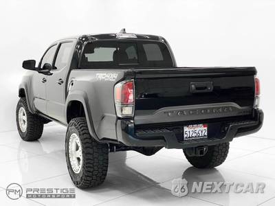 2020 Toyota Tacoma TRD Off-Road Crew Cab Medium Bed - zdjęcie 4 z 50 - miniatura