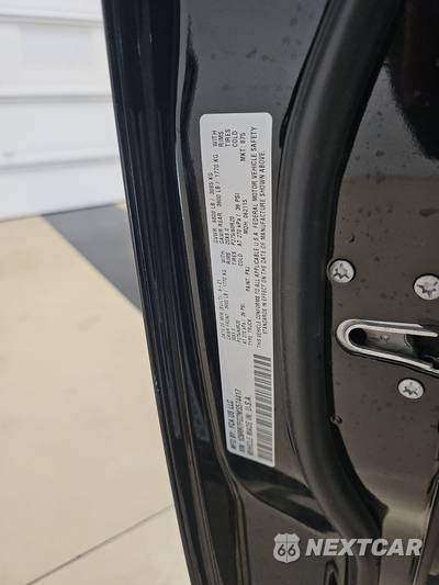 2021 Ram 1500 Classic Express Extended Cab Medium Bed - zdjęcie 14 z 28 - miniatura