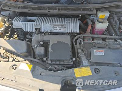 2013 Toyota Prius Two - zdjęcie 15 z 43 - miniatura