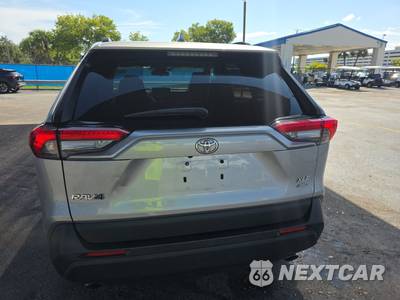 2019 Toyota RAV4 XLE Premium - zdjęcie 5 z 30 - miniatura