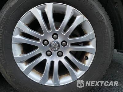 2017 Toyota Sienna XLE 8-Passenger 119.3" WB - zdjęcie 36 z 37 - miniatura