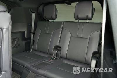 2026 Lexus LX 600 Luxury - zdjęcie 34 z 38 - miniatura