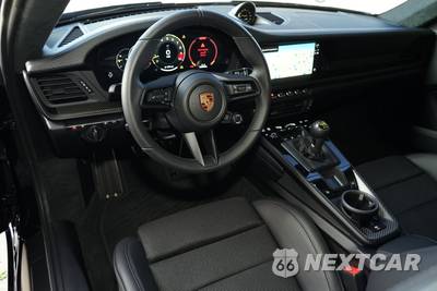 2026 Porsche 911 GT3 with Touring Package - zdjęcie 8 z 34 - miniatura