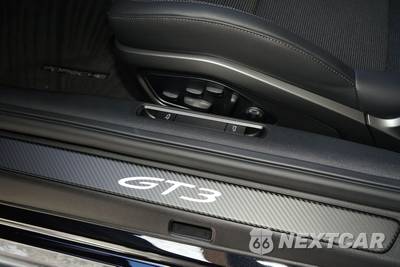2026 Porsche 911 GT3 with Touring Package - zdjęcie 25 z 34 - miniatura