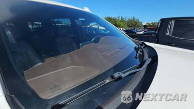 2021 Chevrolet Suburban High Country 3LZ - zdjęcie 30 z 31 - miniatura