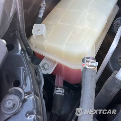 2016 Toyota Prius v Two - zdjęcie 20 z 41 - miniatura