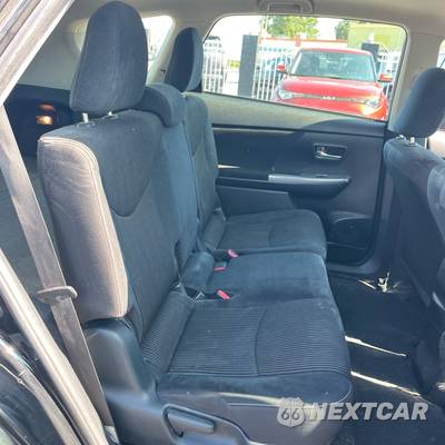 2016 Toyota Prius v Two - zdjęcie 28 z 41 - miniatura