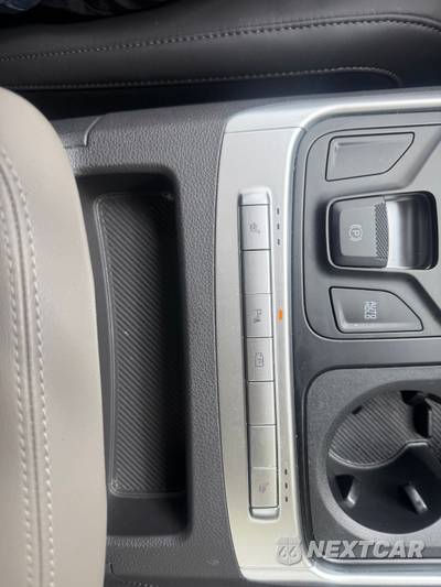 2027 Kia Carnival MPV LXS 121.7" WB - zdjęcie 16 z 19 - miniatura