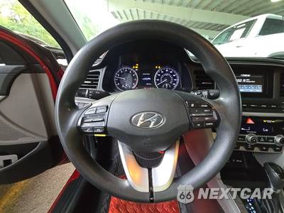 2020 Hyundai Elantra SE Sedan - zdjęcie 10 z 38 - miniatura