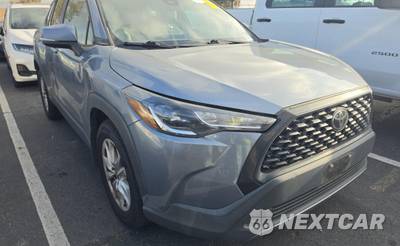 2022 Toyota Corolla Cross LE - zdjęcie 3 z 18 - miniatura