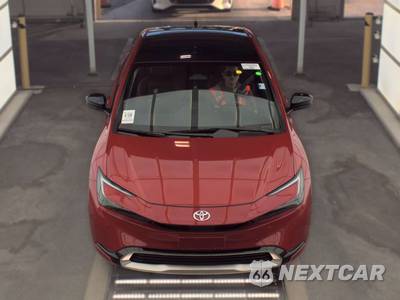 2026 Toyota Prius Plug-In Hybrid XSE Premium - zdjęcie 2 z 19 - miniatura