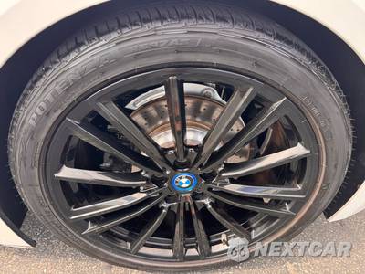 2019 BMW i8 Coupe PURE IMPULSE WORLD - zdjęcie 21 z 24 - miniatura