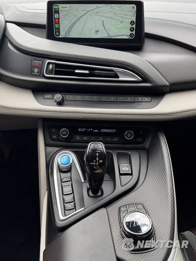 2019 BMW i8 Coupe PURE IMPULSE WORLD - zdjęcie 16 z 24 - miniatura