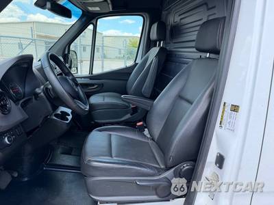 2025 Mercedes-Benz Sprinter 2500 Cargo Van Standard Roof 144.0" WB - zdjęcie 28 z 28 - miniatura