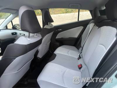 2018 Toyota Prius Three - zdjęcie 9 z 18 - miniatura
