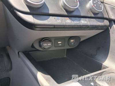 2021 Hyundai Elantra SE - zdjęcie 36 z 43 - miniatura
