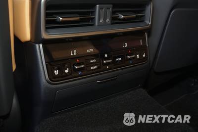 2026 Lexus LX 700h Luxury - zdjęcie 23 z 38 - miniatura