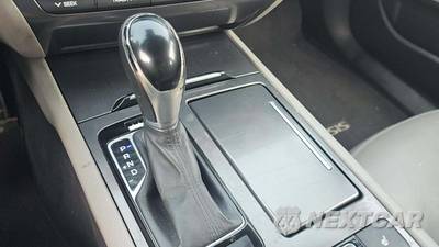 2015 Hyundai Genesis 3.8 Sedan - zdjęcie 39 z 92 - miniatura