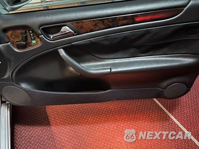 2002 Mercedes-Benz CLK 320 Coupe - zdjęcie 26 z 37 - miniatura