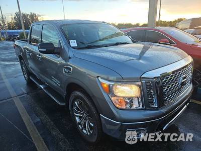 2017 Nissan TITAN SV Crew Cab Short Bed - zdjęcie 3 z 21 - miniatura