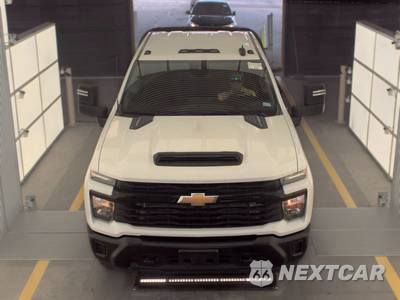 2025 Chevrolet Silverado 3500HD Cab Chassis Work Truck Crew Cab 1WT DRW - zdjęcie 2 z 36 - miniatura