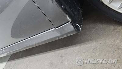 2019 Toyota Camry XLE - zdjęcie 36 z 51 - miniatura